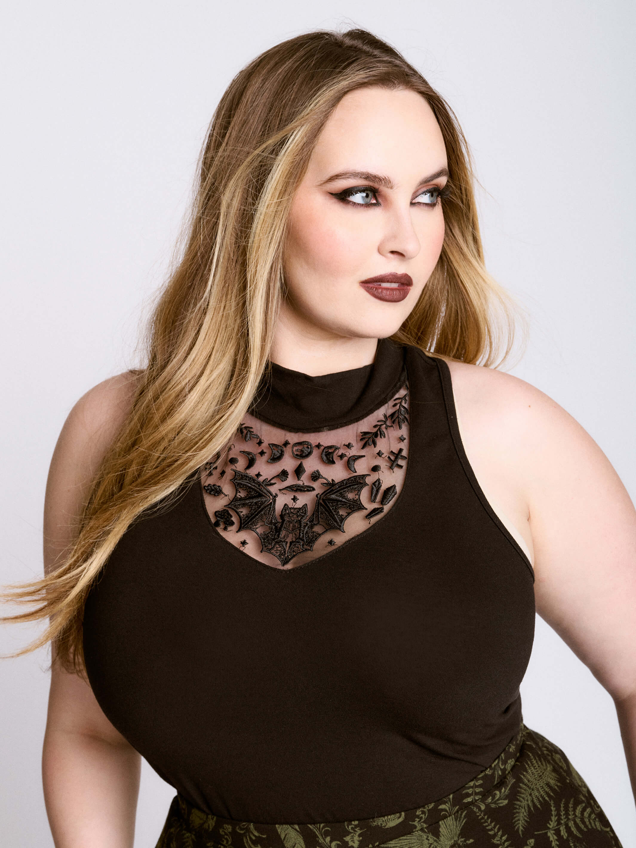 BAT EMBROIDERED MOCK NECK TANK