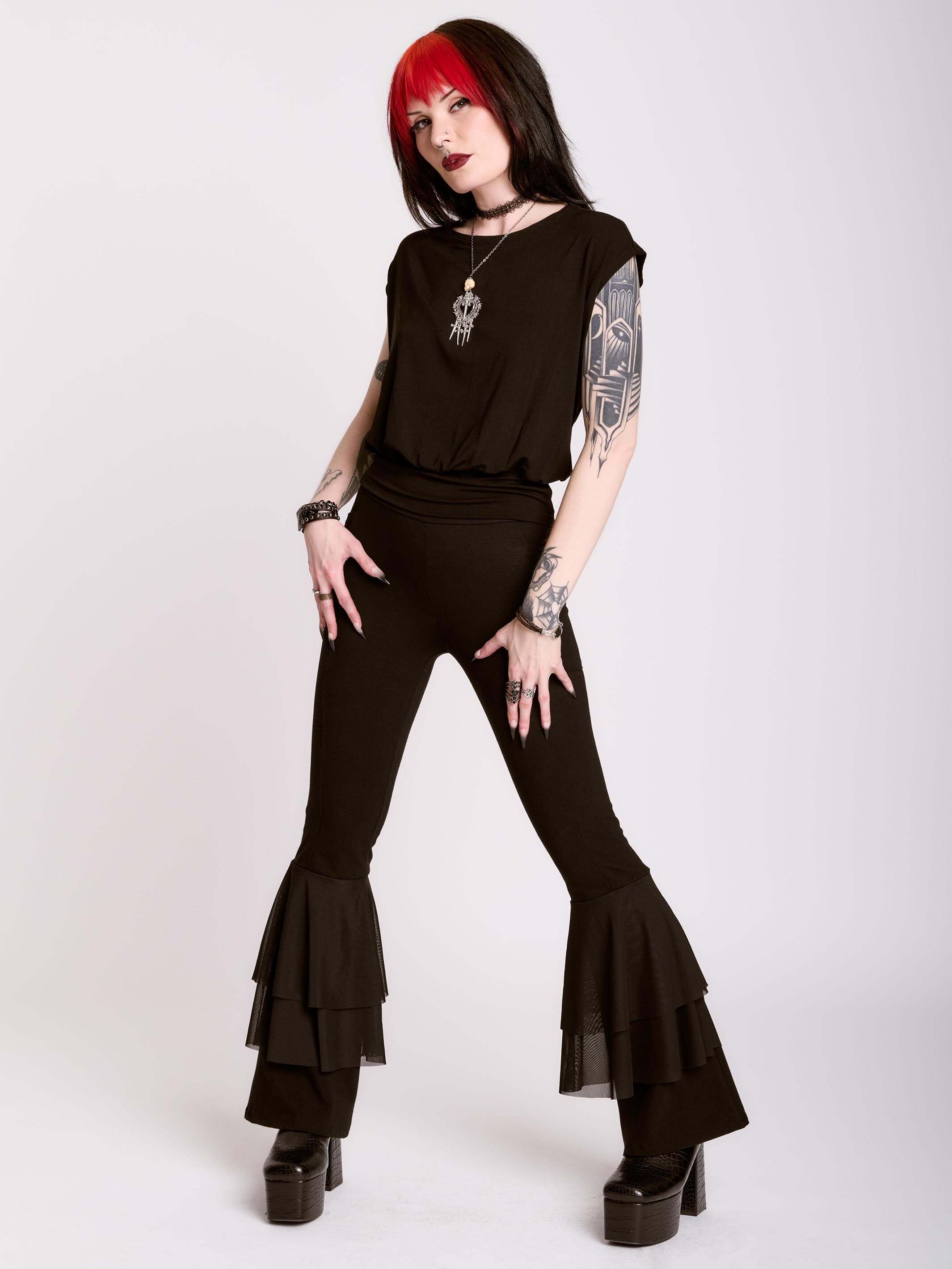 FLARED RUFFLE LEGGINGS