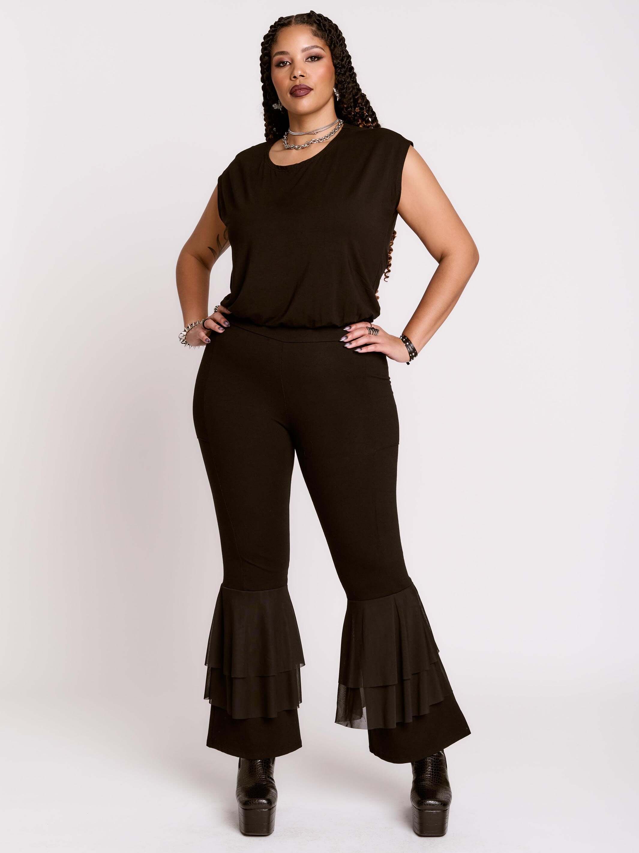 FLARED RUFFLE LEGGINGS