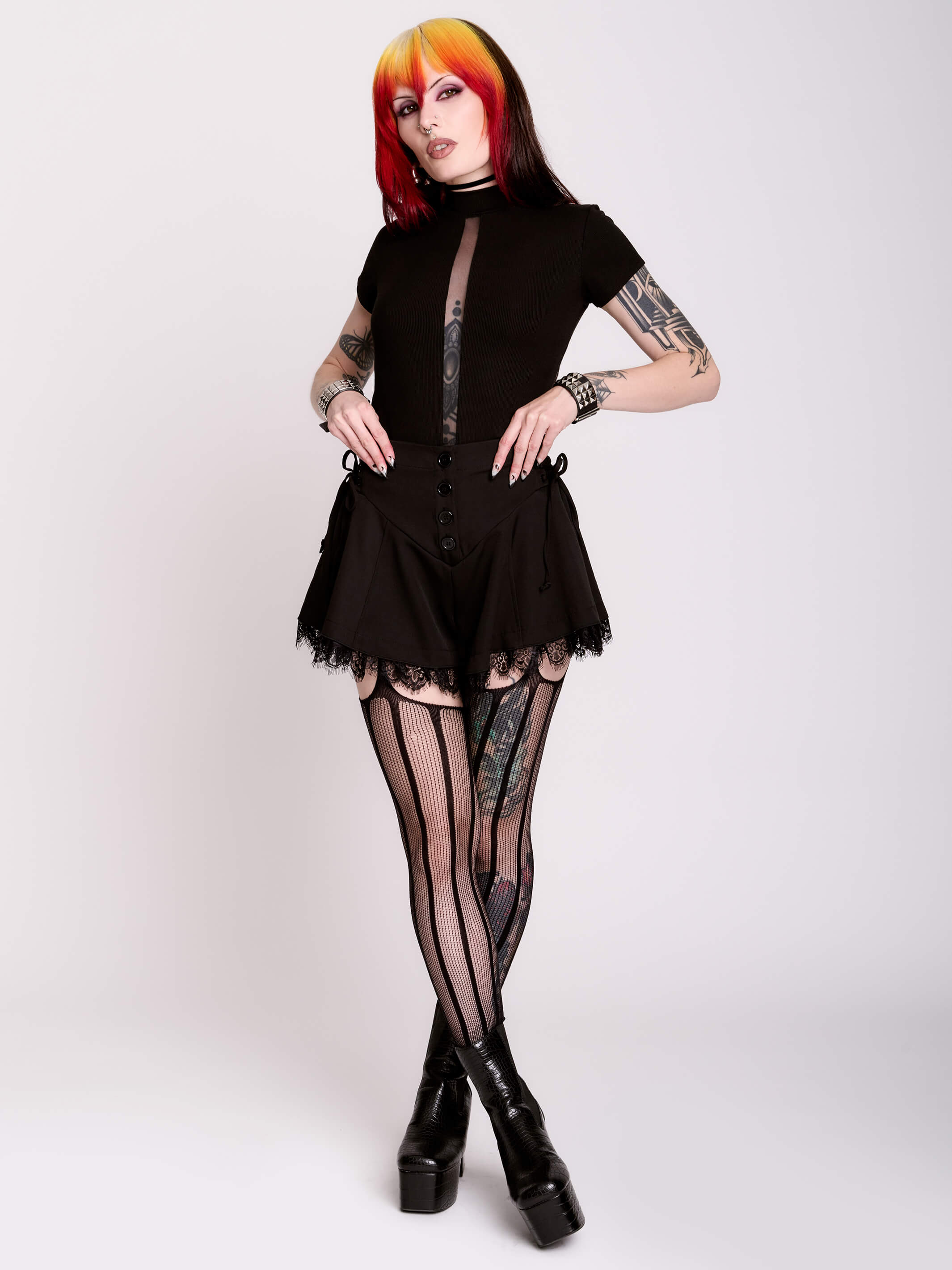 PEEKABOO Top