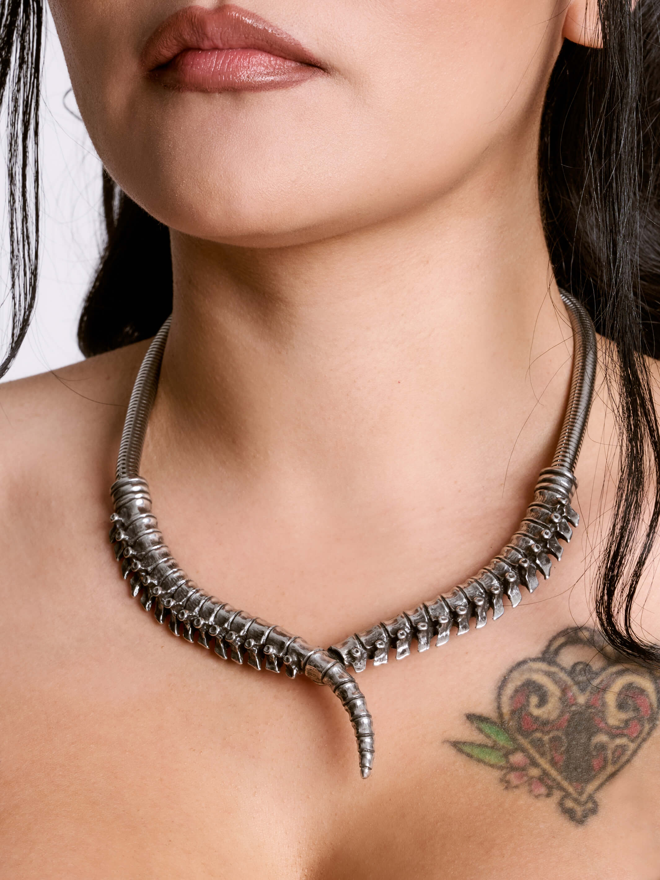 Vertebrae Necklace – Midnight Hour