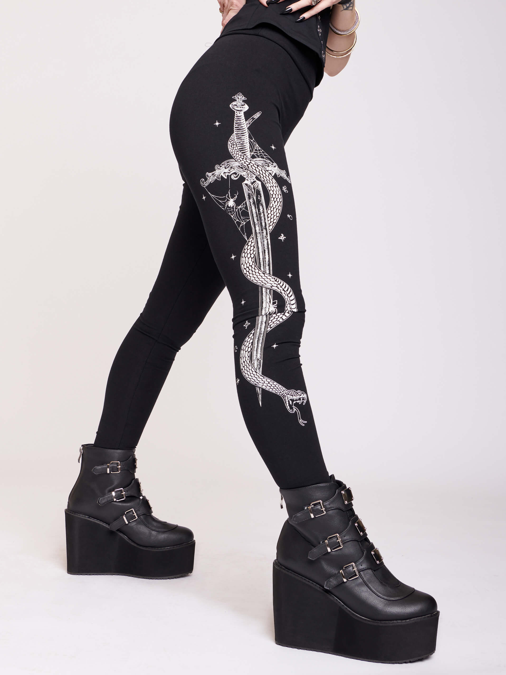 BLACK LEGGING WITH SNAKE DAGGER GRAPHIC