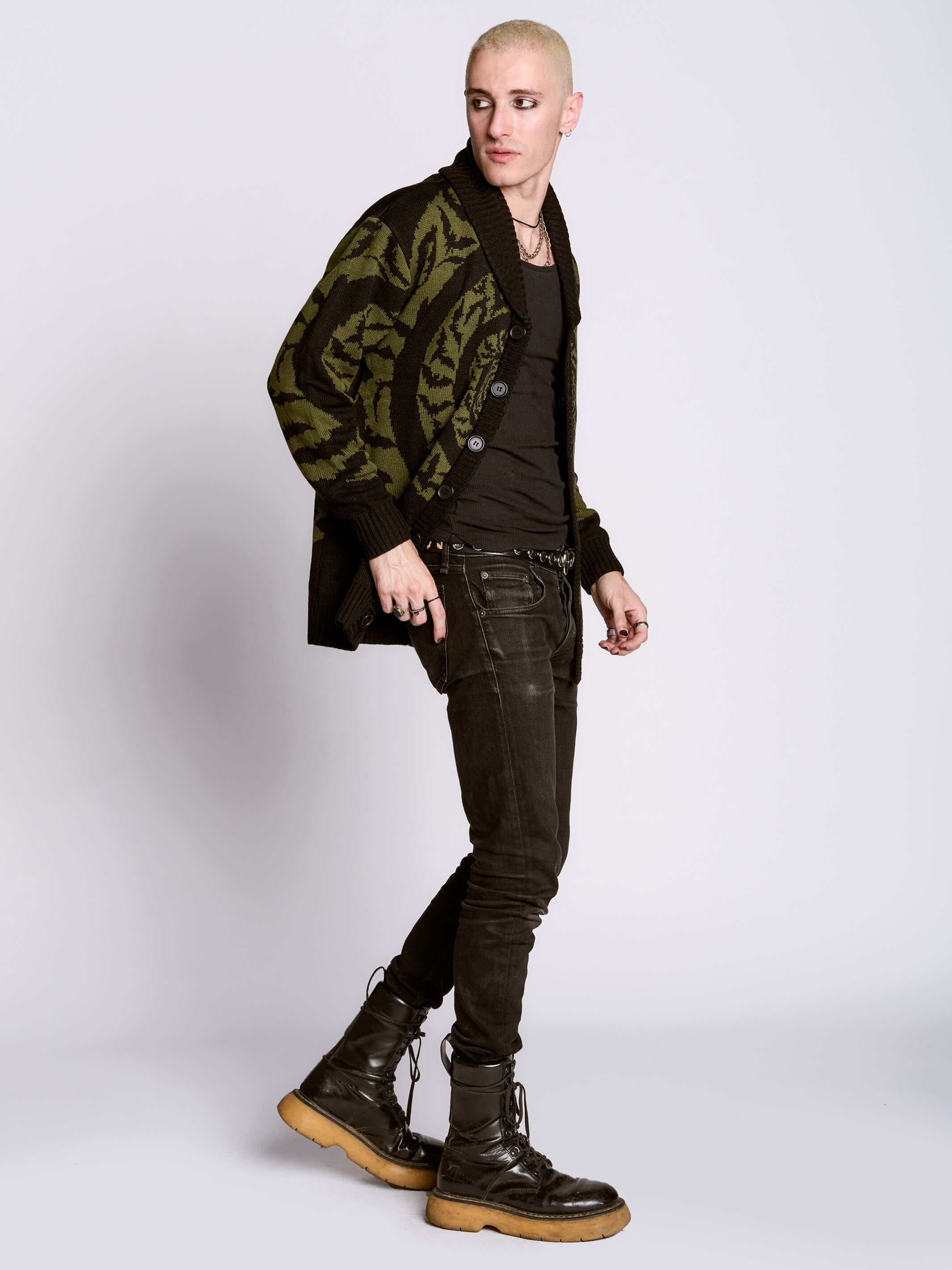 Hypnotic Bat Cardigan – Midnight Hour