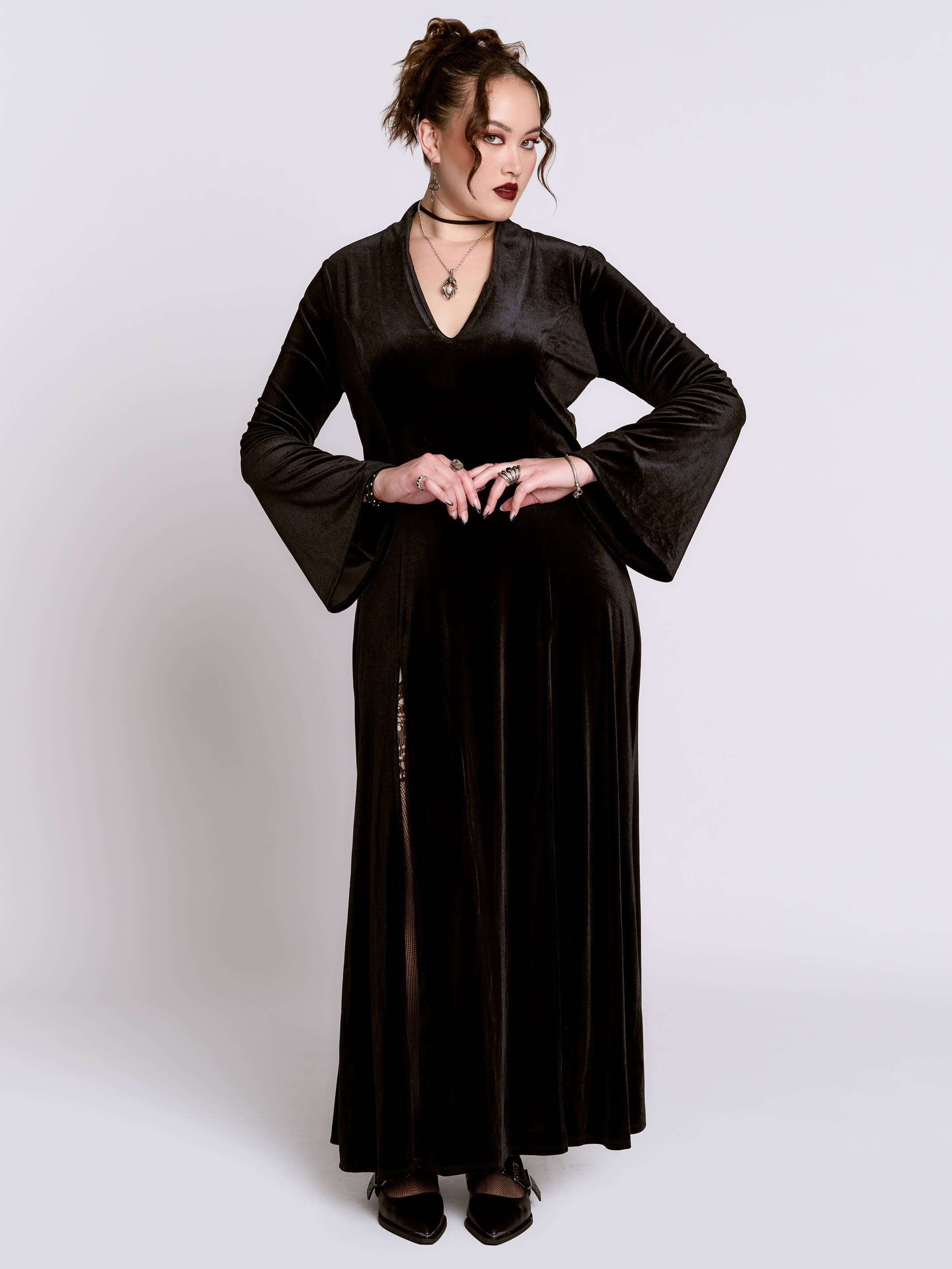 Black Lodge Velvet Dress – Midnight Hour