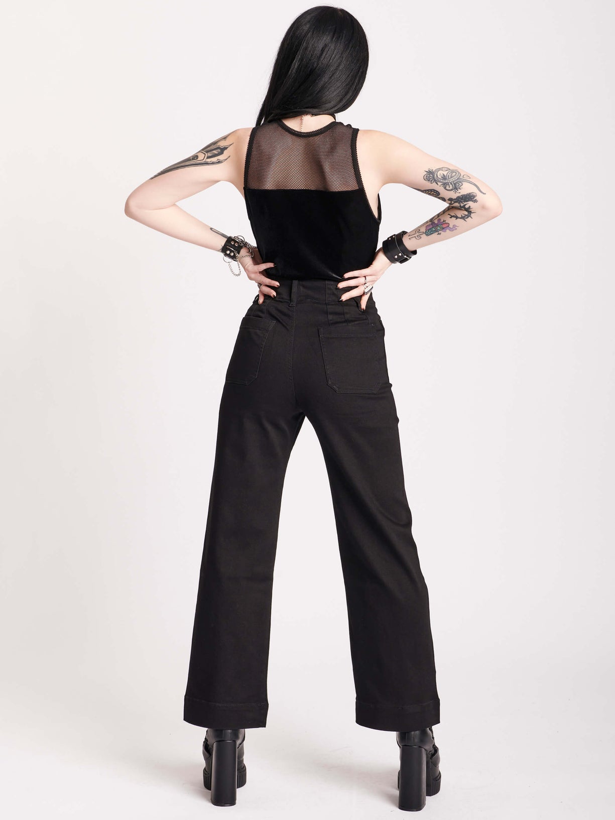 Super High Wide Crop Jeans