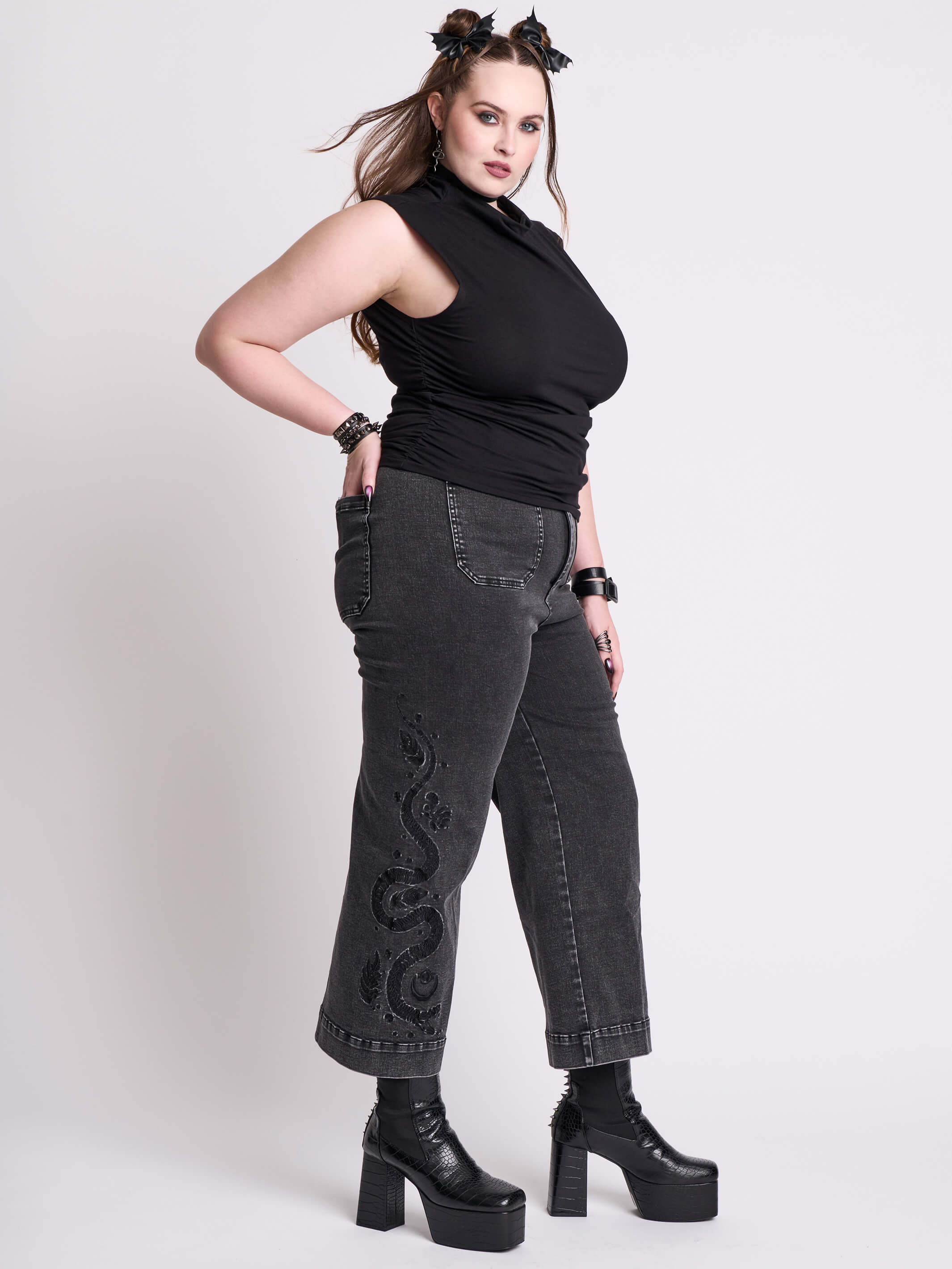Snake Embroidered Distressed Wide-Leg Jeans by Midnight hour