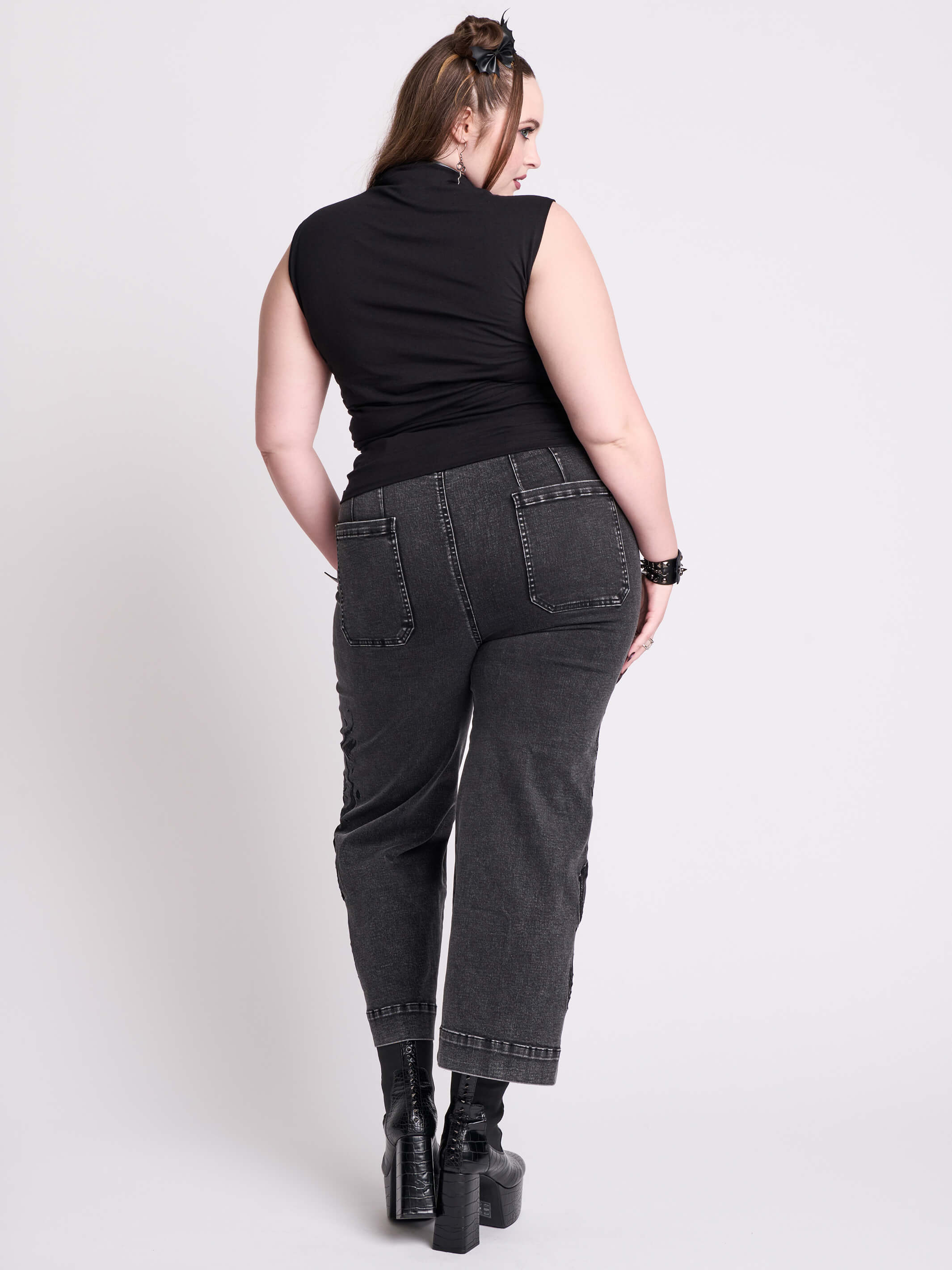 EMBROIDERED DISTRESSED DENIM