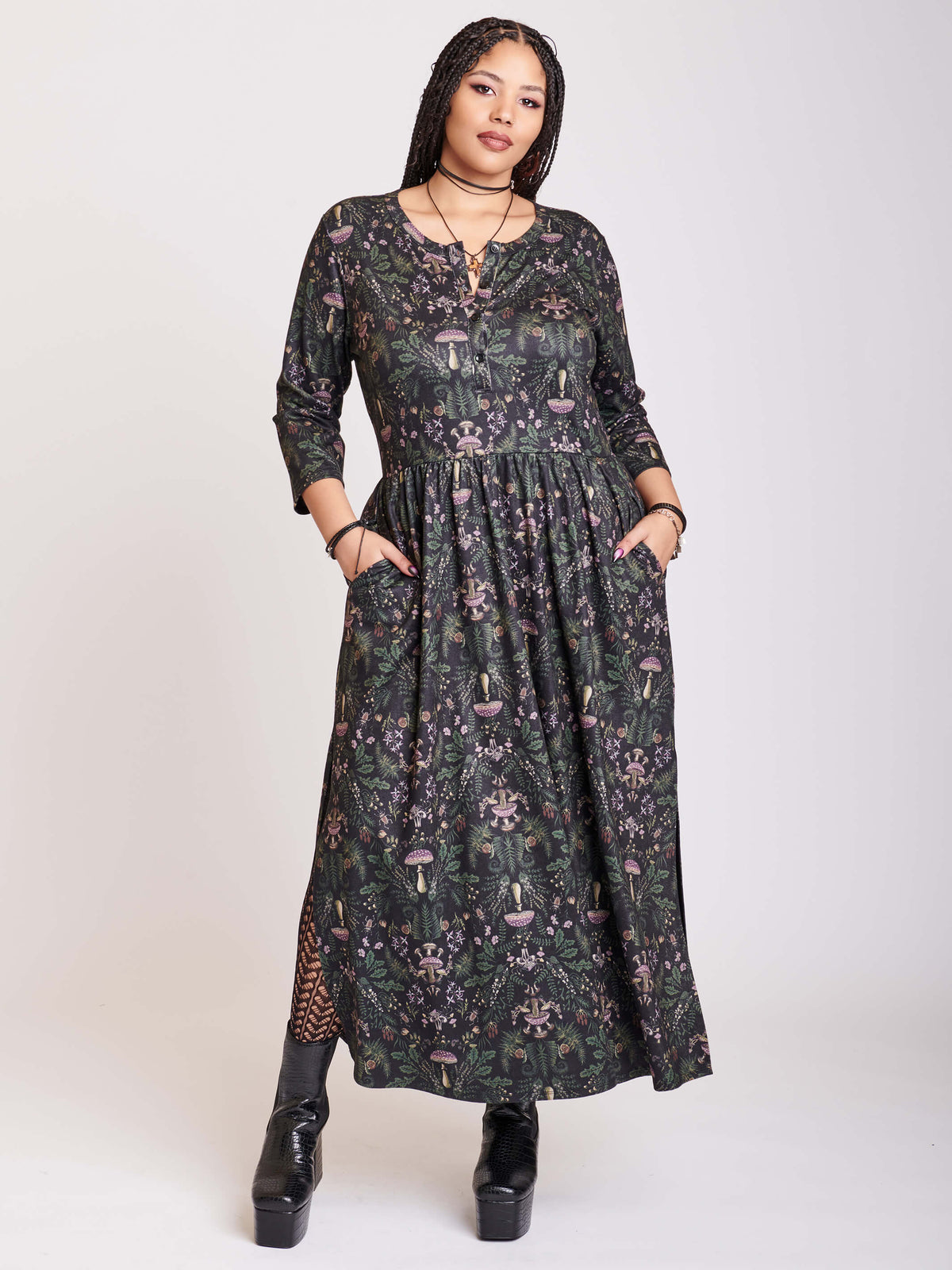 henley dress withpockets and all over forset print