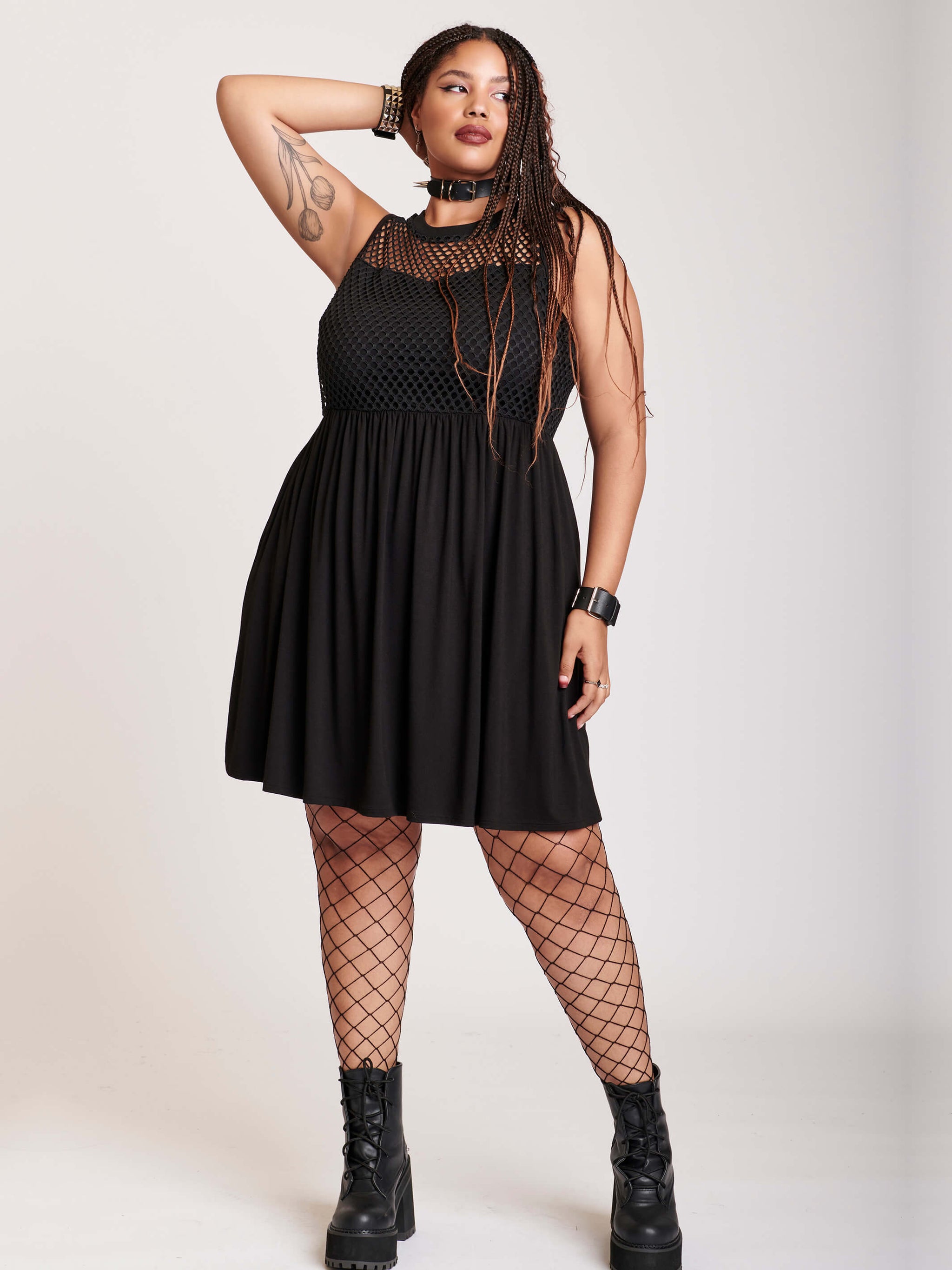 Fish Netblack Il Visible pipe black dress fishnet tights hammer Warship Initially