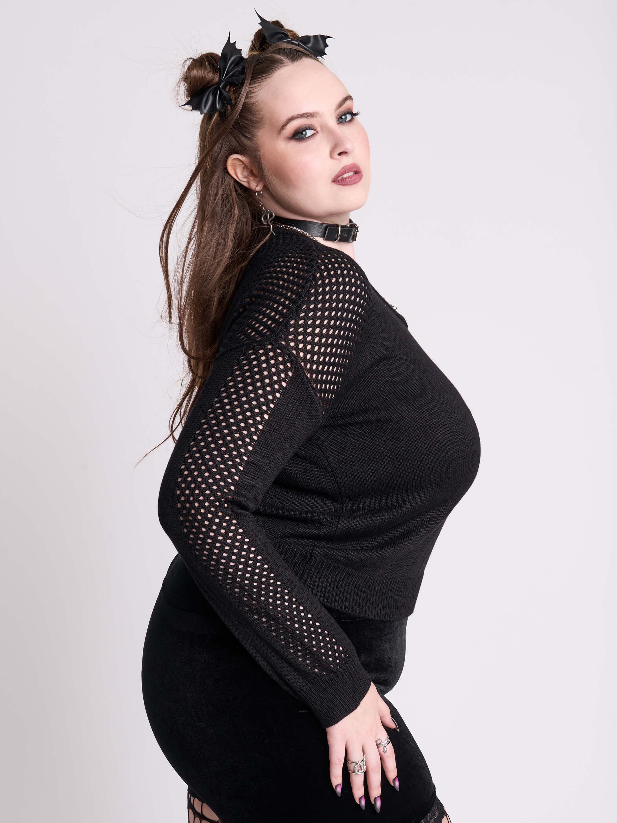 Fishnet Sweater – Midnight Hour