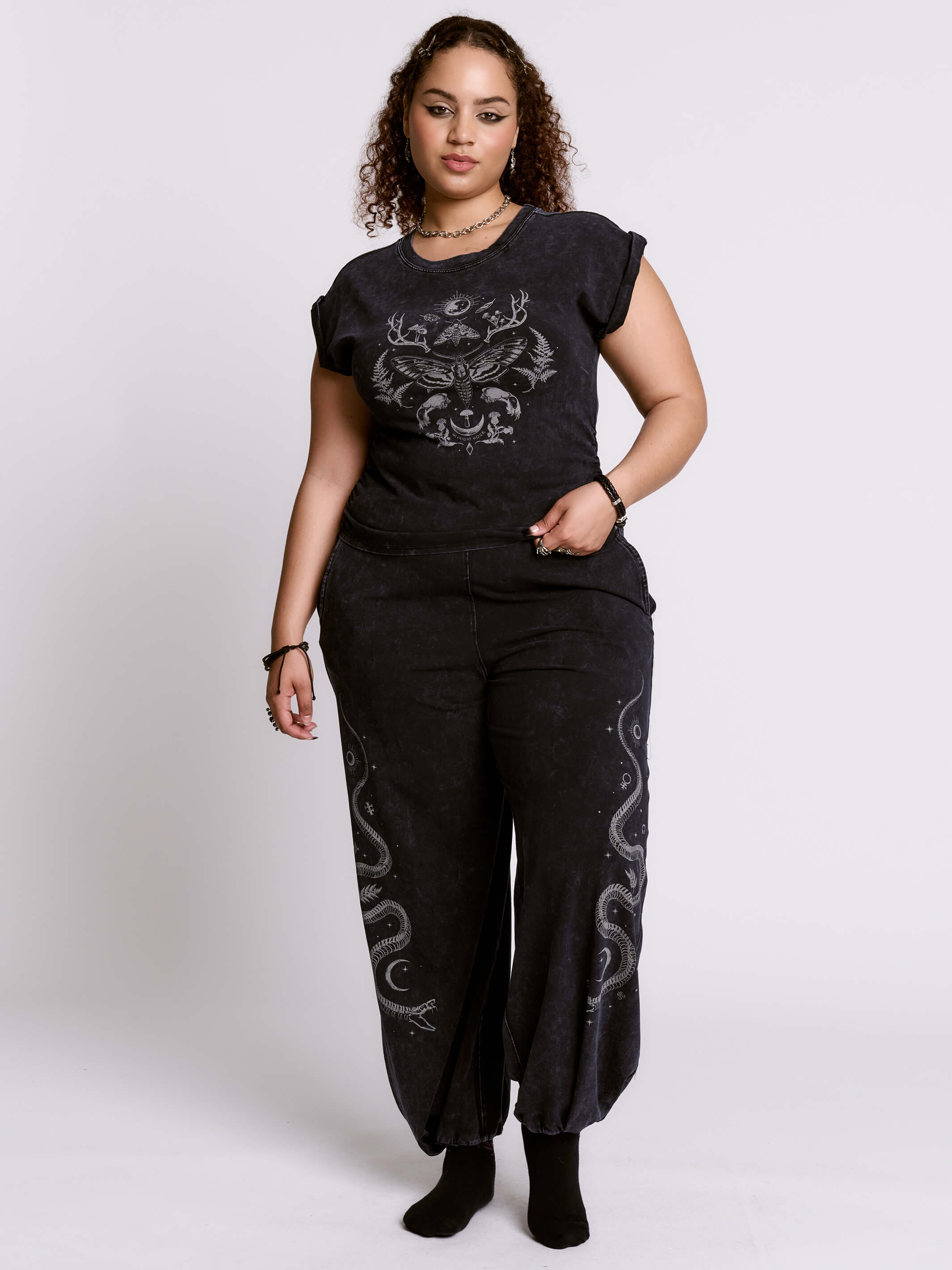 FOREST WITCH MINERAL WASH BABY TEE