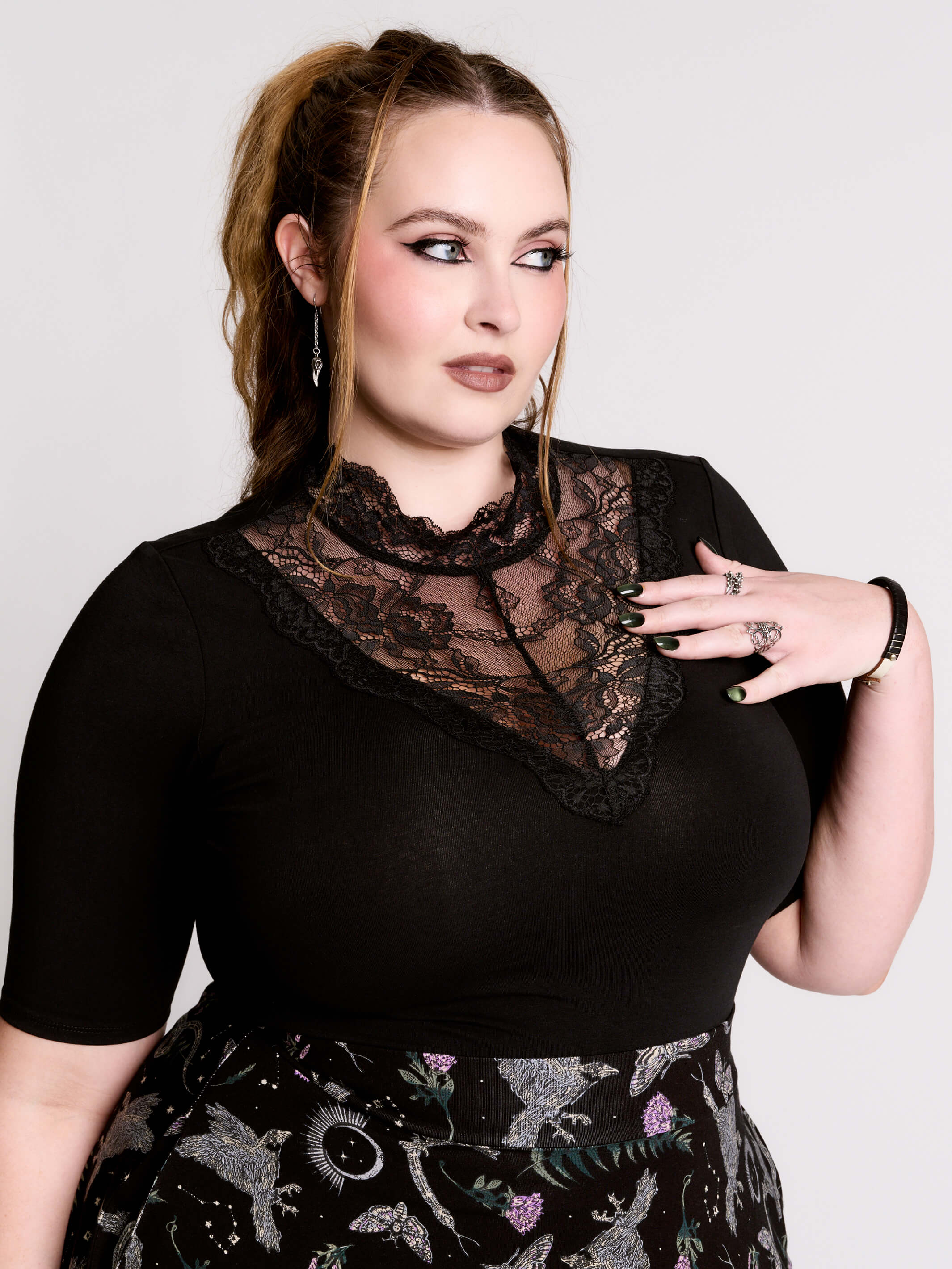 トップス hooked vintage lace tops Victorian Lace Yoke Top by Midnight Hour – Black Mock Neck Gothic