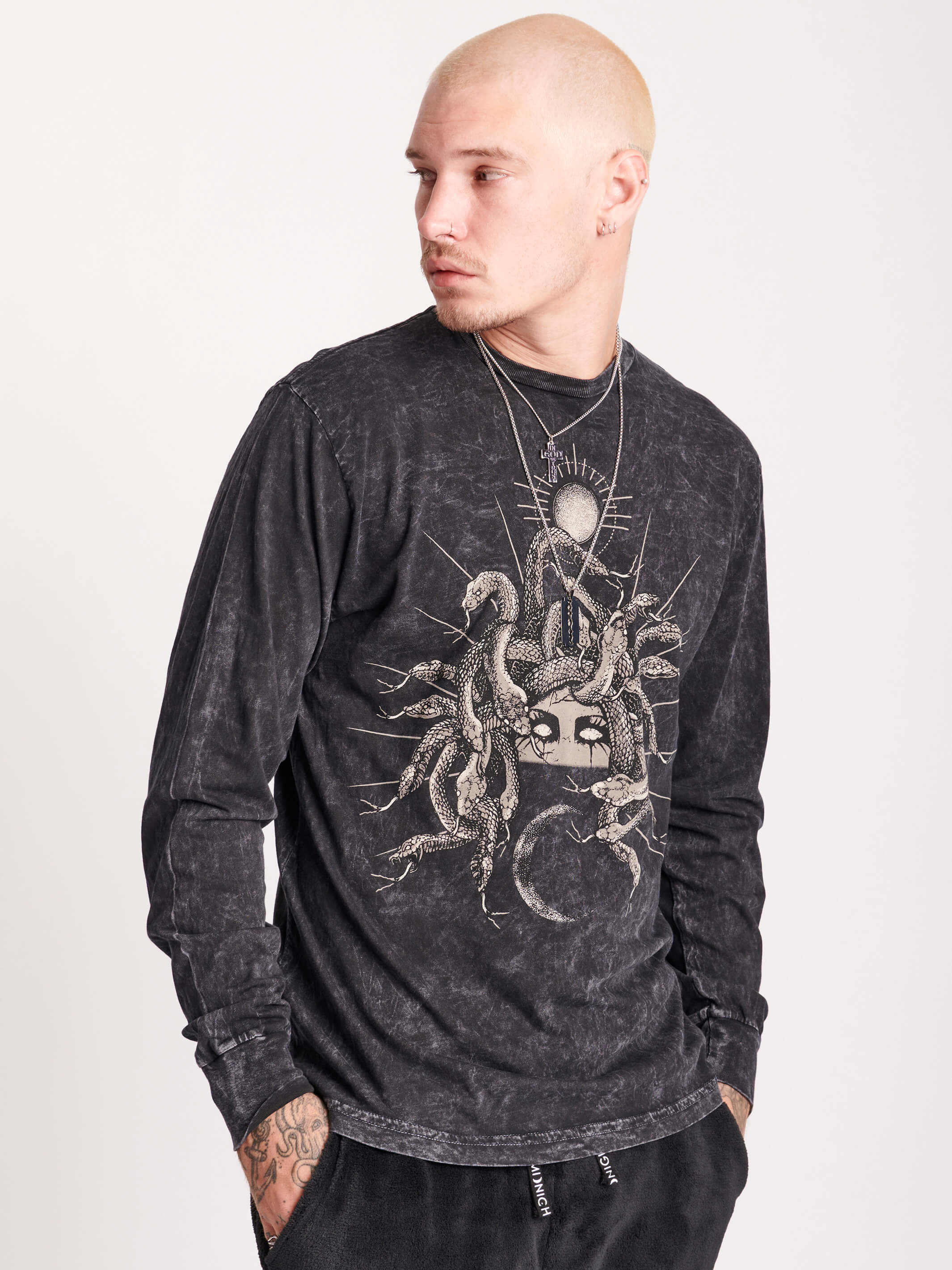 Mineral Wash Medusa T-Shirt – Midnight Hour
