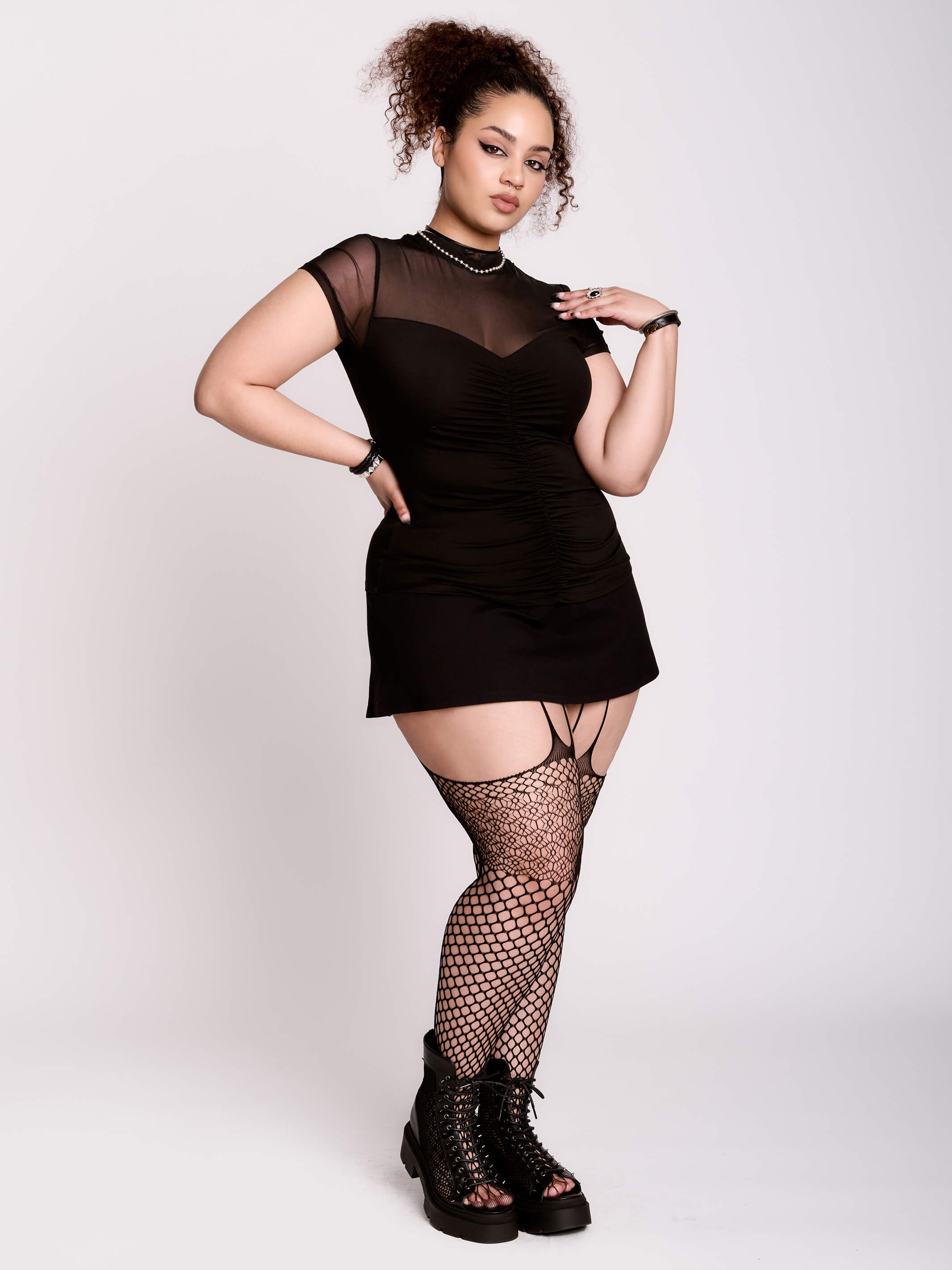 MESH SWEETHEART TOP