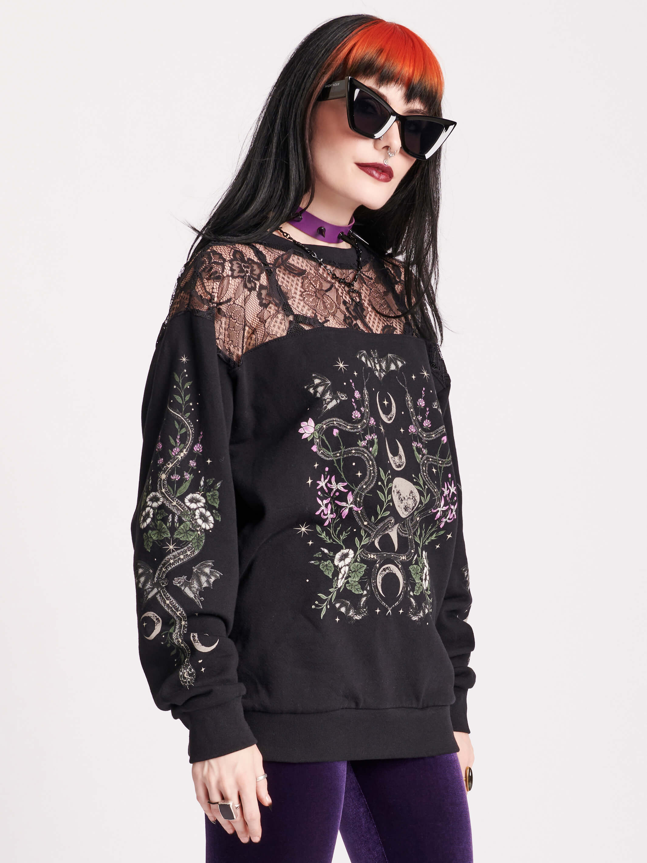 LACE DETAIL SWEATER WITH PRINT