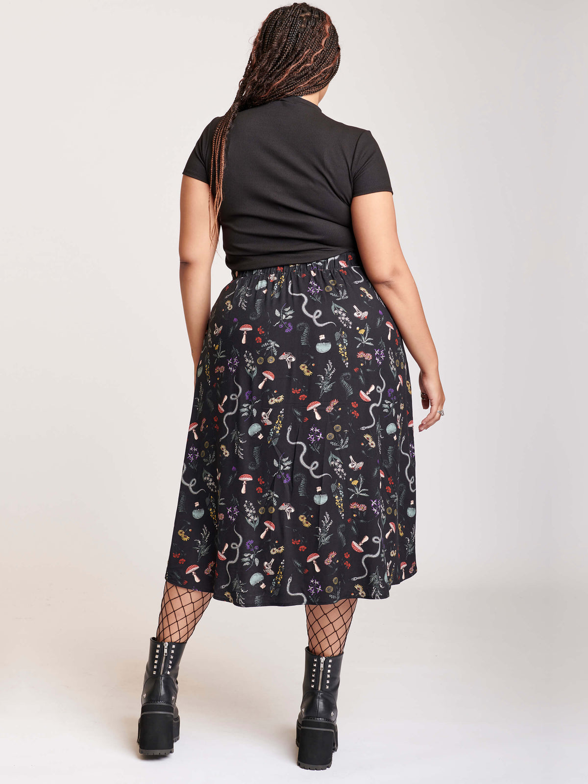 midi lenght skirt with botanical print and 2 front slits