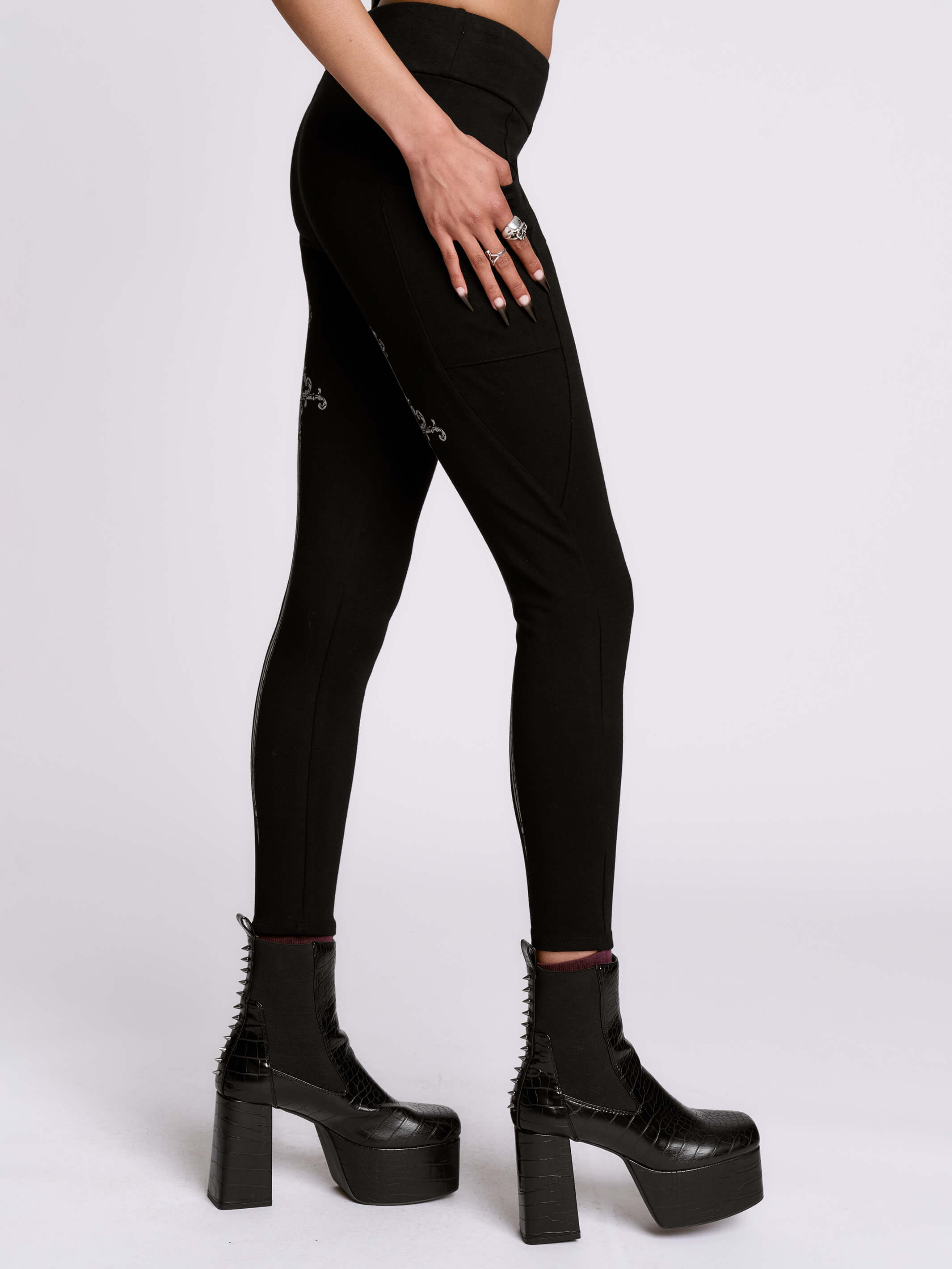 Obelisk Legging – Midnight Hour