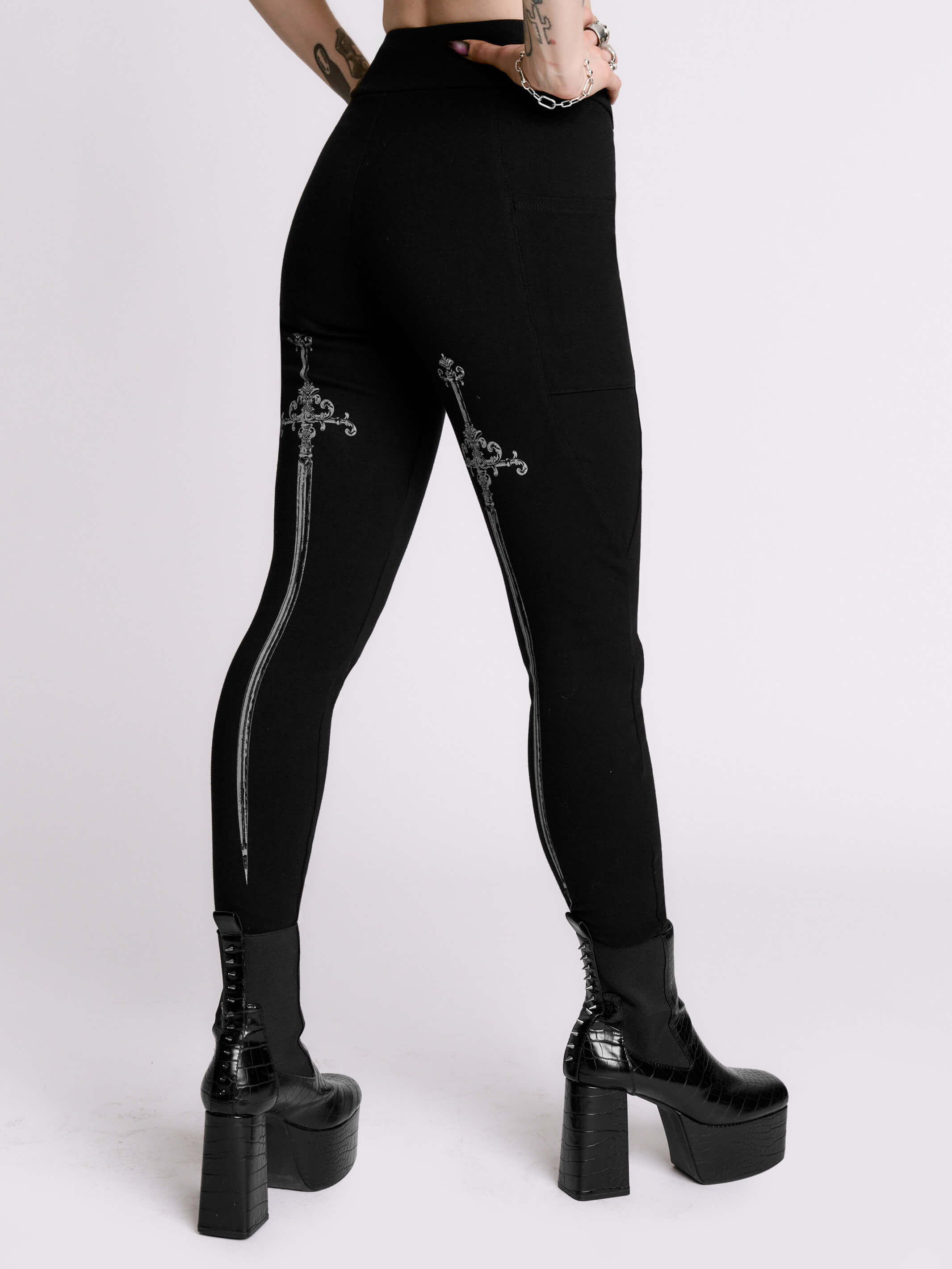 Black Cotton Leggings w/ Pockets by Midnight Hour - High-Waisted