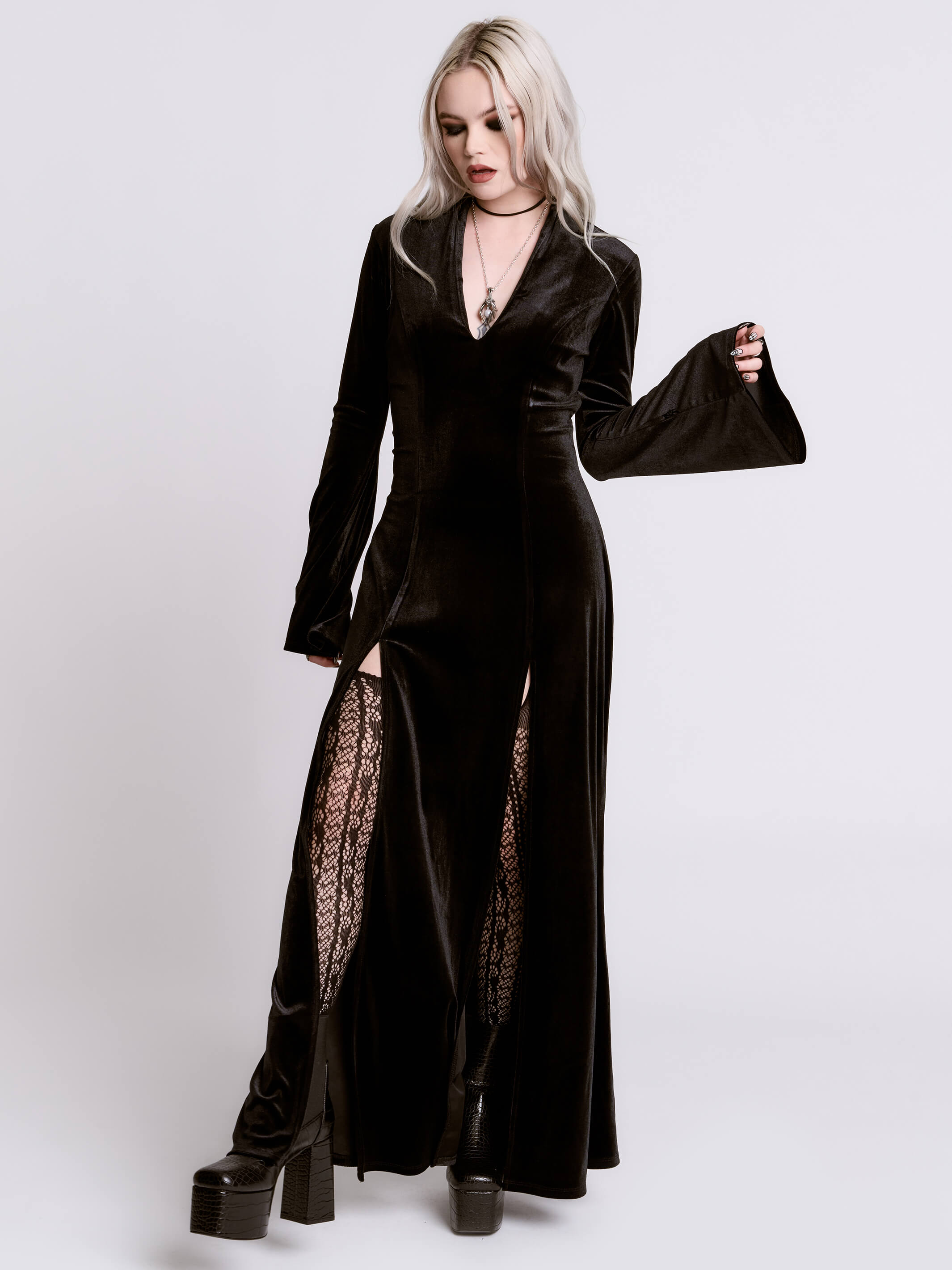 Black Lodge Velvet Dress – Midnight Hour