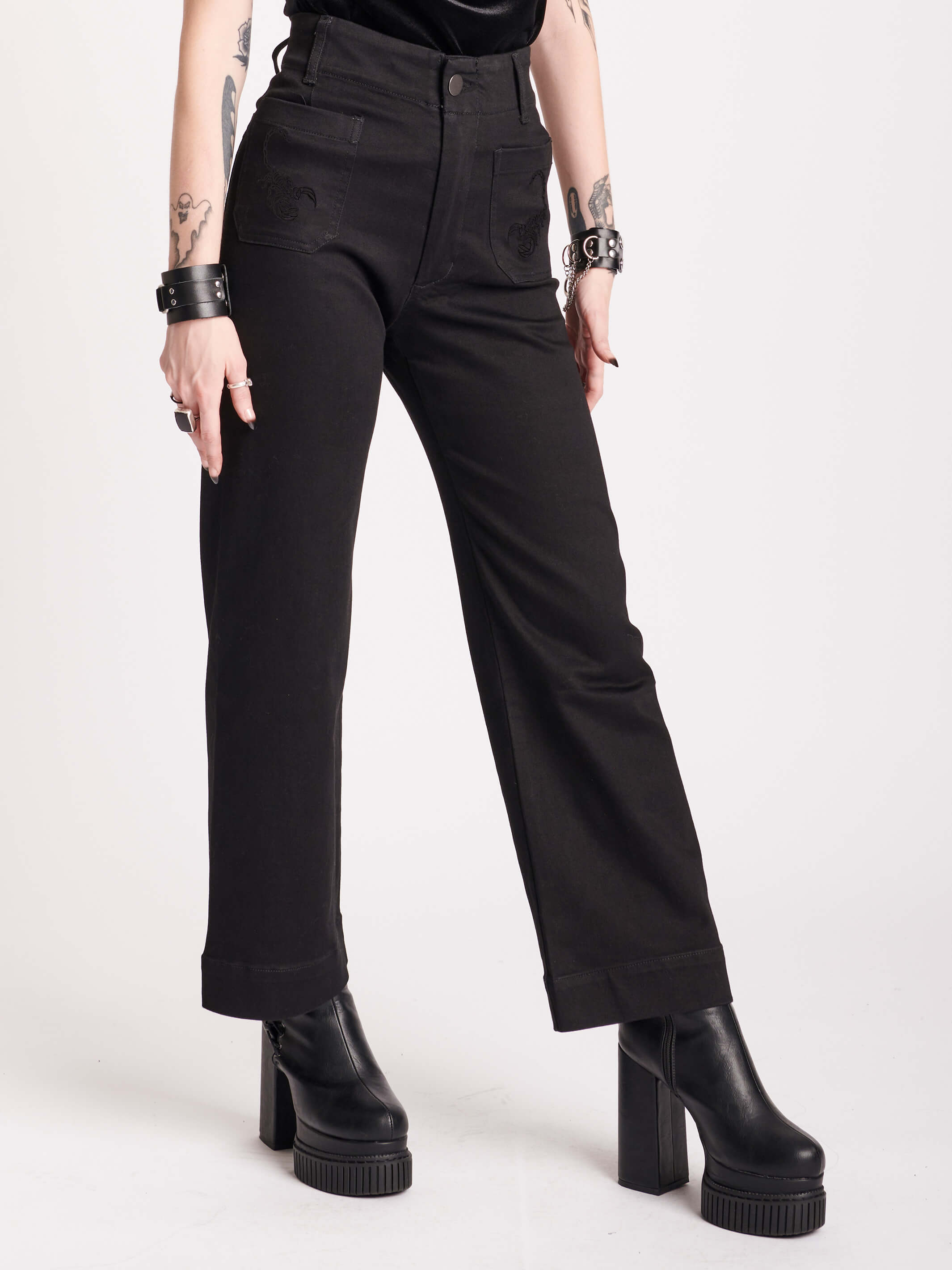 Wide-Leg Cropped Denim Jeans