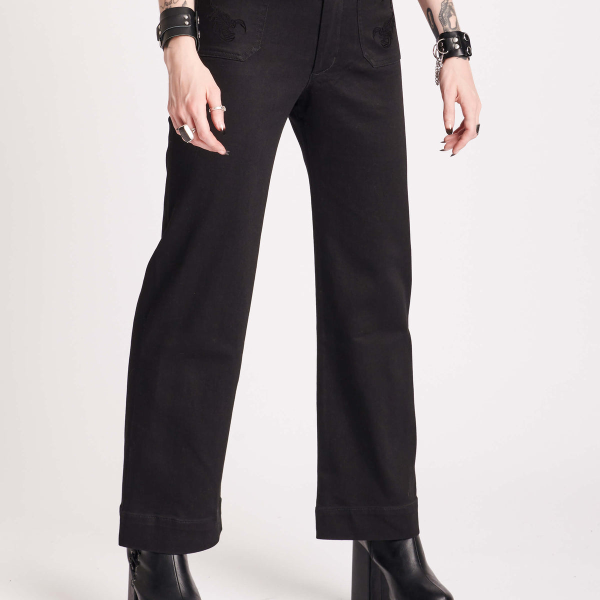 Cropped Wide Leg Jeans