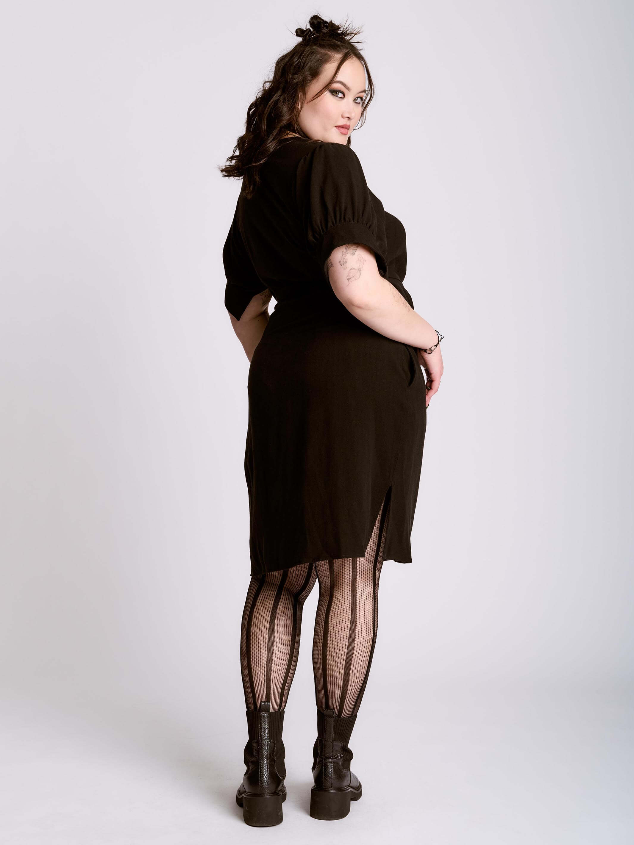 Shirred Linen Shirt Dress – Midnight Hour