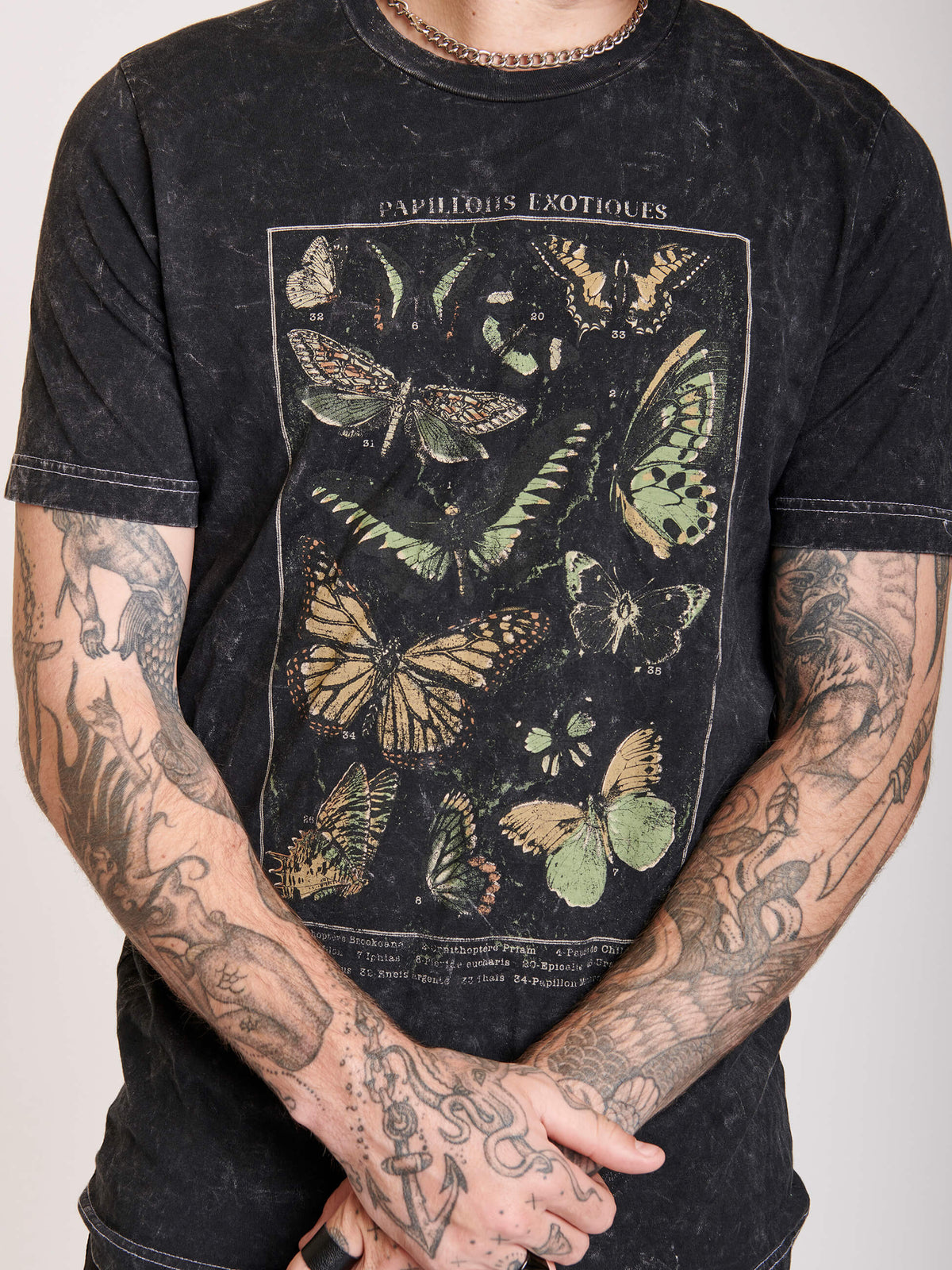 Mineral wash t-shirt with butterfly graphics