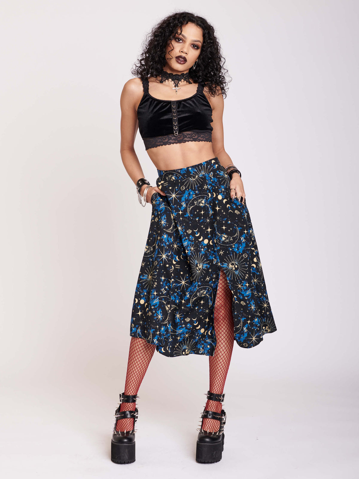 split midi skirt with blue, black and white celestail print