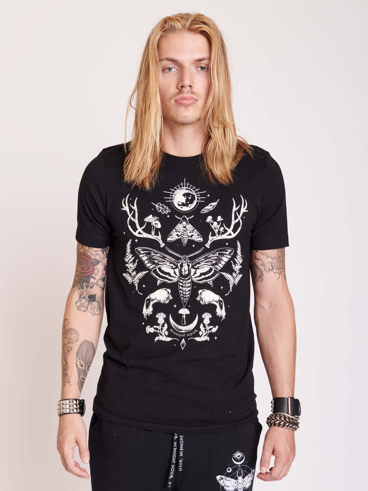 Conjure up the spirits in this soft forest witch 100% cotton t-shirt. witchy, Goth fashion, alt fashion, goth clothing, goth top , witchy clothing, gothic fashion, dark aesthetic.