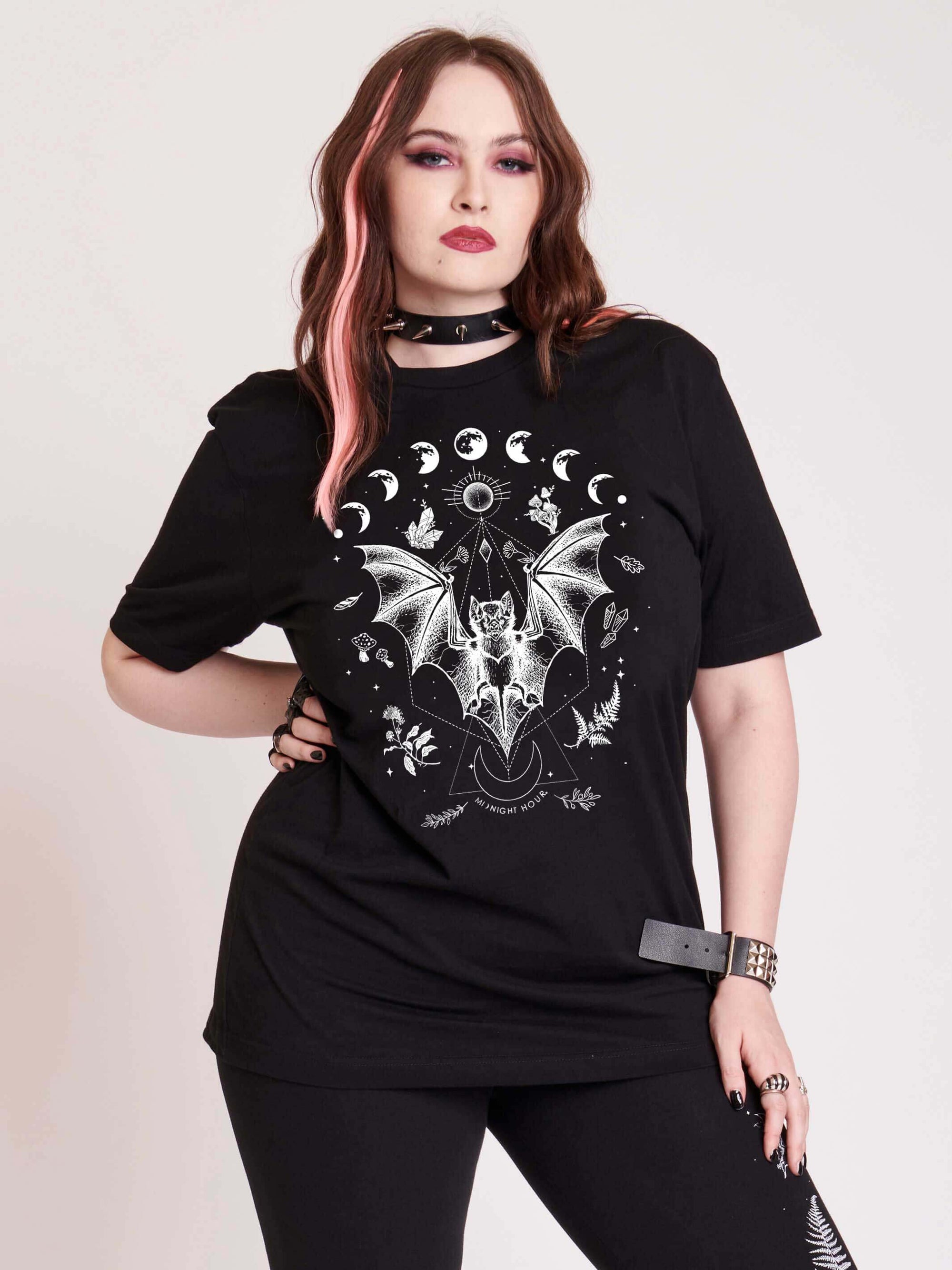 BLACK T-SHIRT WITH BAT AND MOON PHASE DESIGN